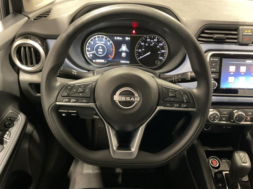 2023 Nissan Versa SV