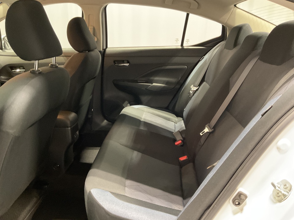 2023 Nissan Versa SV