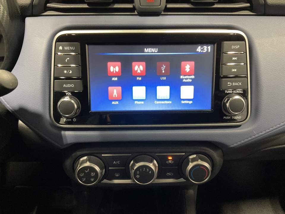 2023 Nissan Versa SV