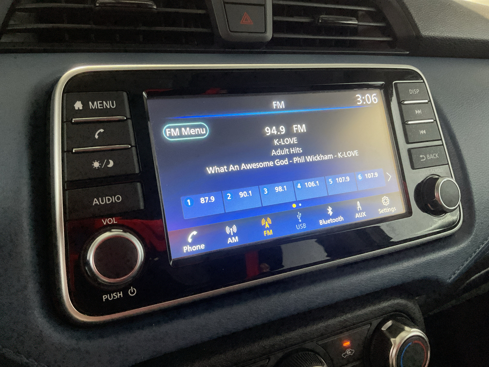 2025 Nissan Versa SV