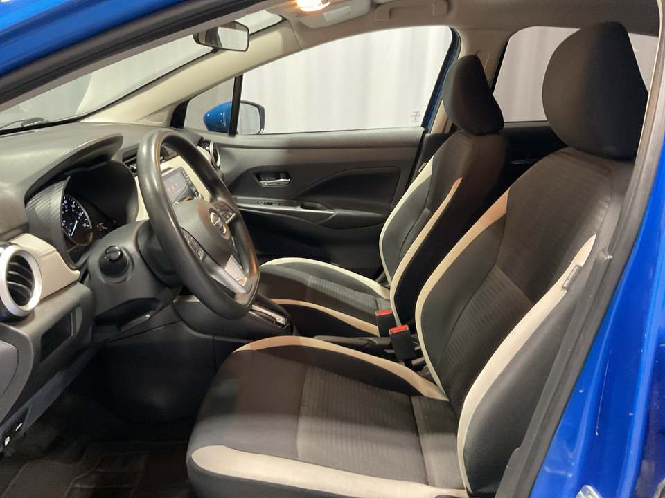 2022 Nissan Versa SV