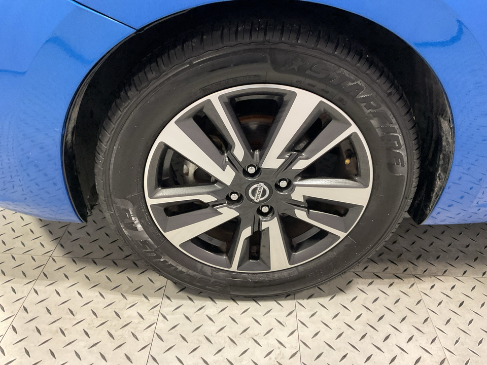 2022 Nissan Versa SV