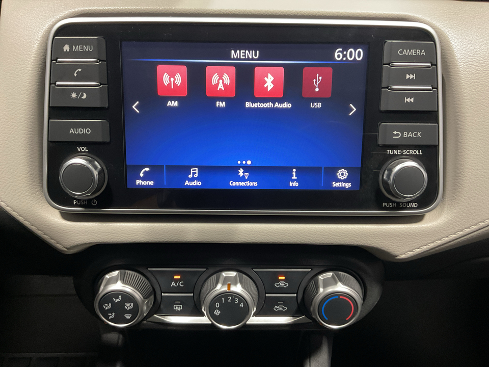 2022 Nissan Versa SV