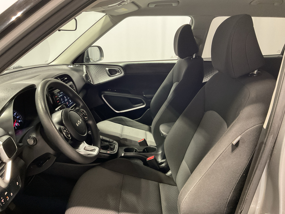 2022 Kia Soul LX CVT