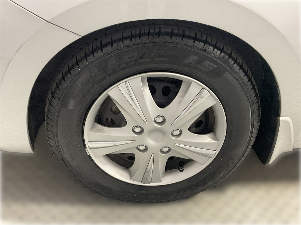 2022 Nissan Versa S CVT