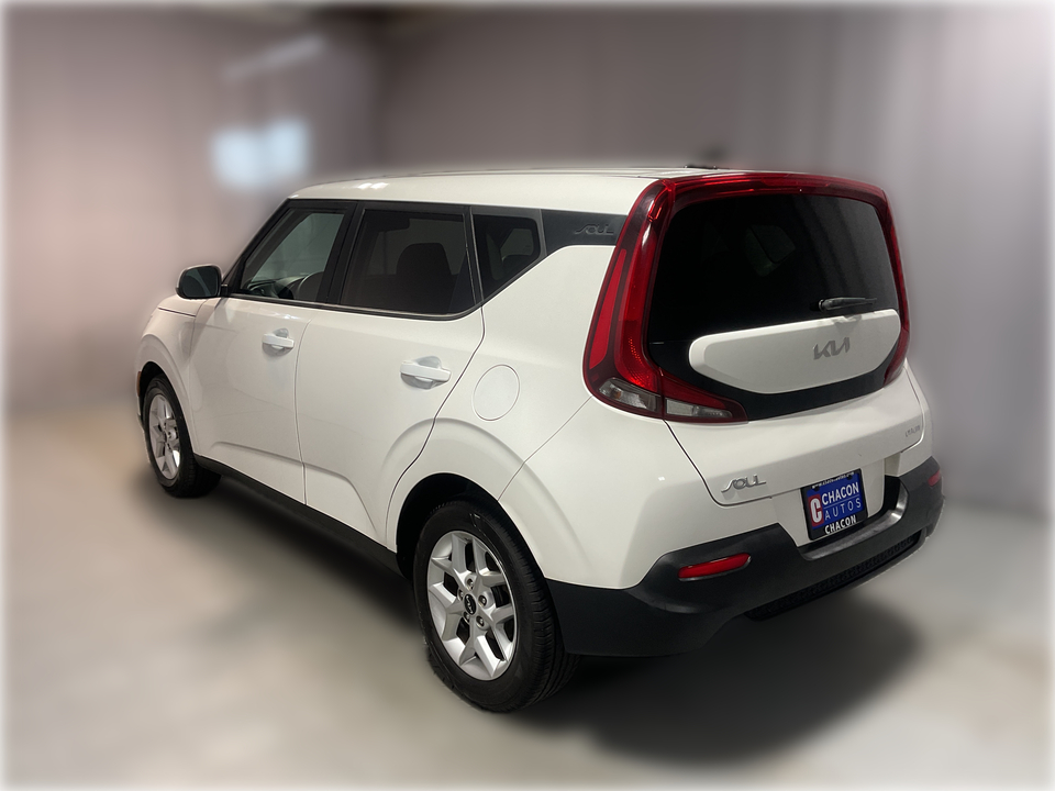 2022 Kia Soul LX CVT