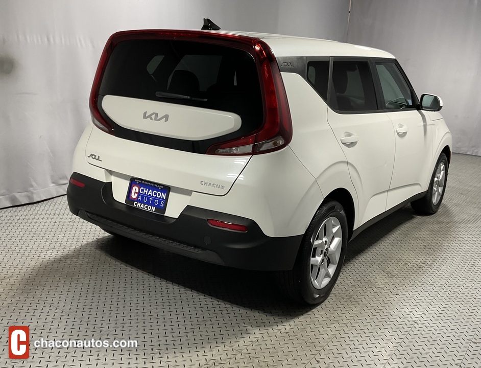 2022 Kia Soul LX CVT