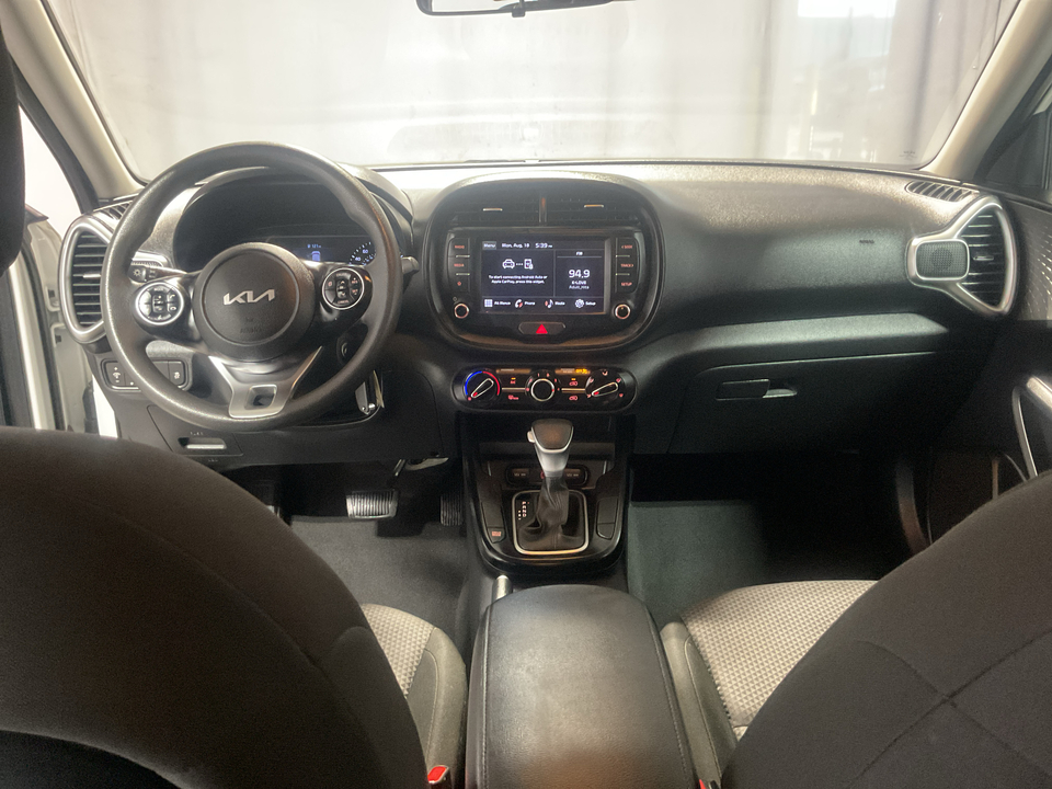 2022 Kia Soul LX CVT