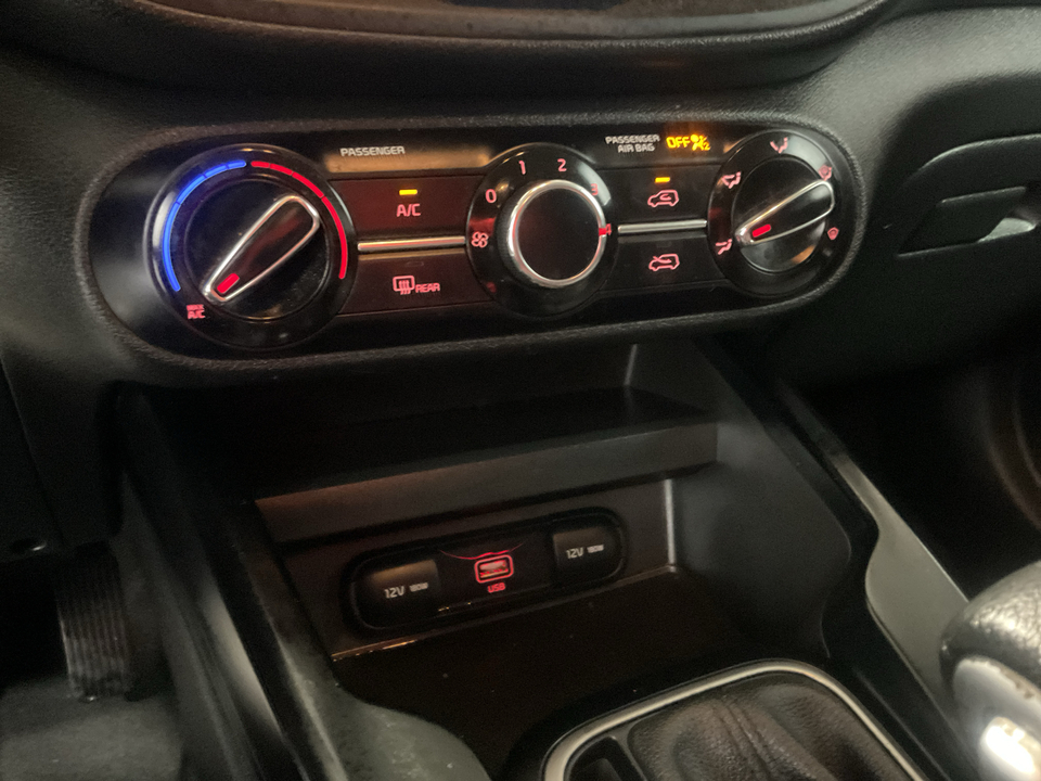 2022 Kia Soul LX CVT