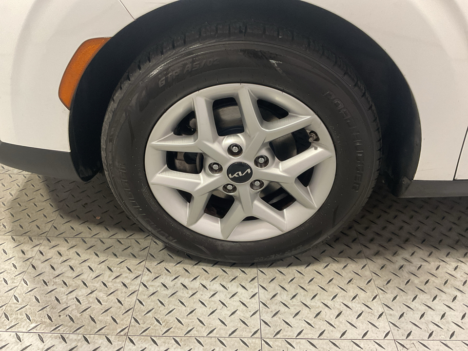 2022 Kia Soul LX CVT