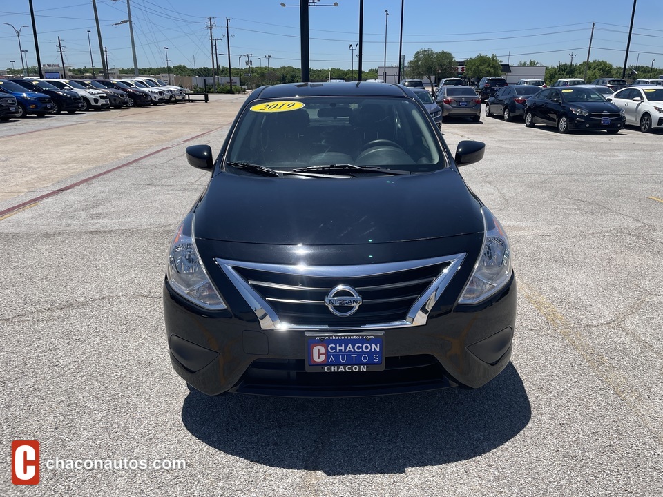 2019 Nissan Versa 1.6 SV Sedan