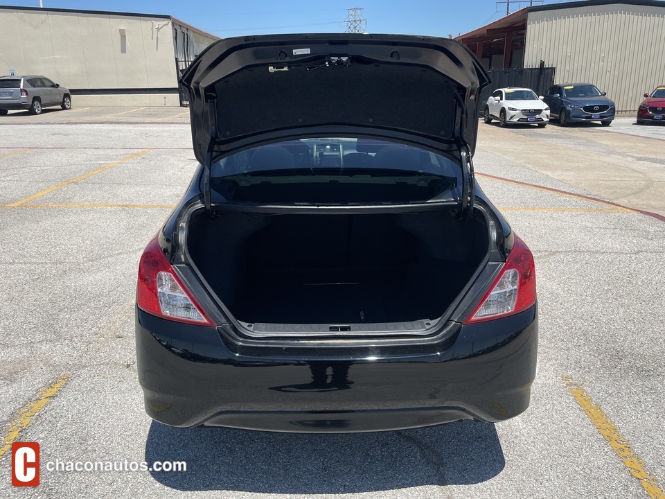 2019 Nissan Versa 1.6 SV Sedan