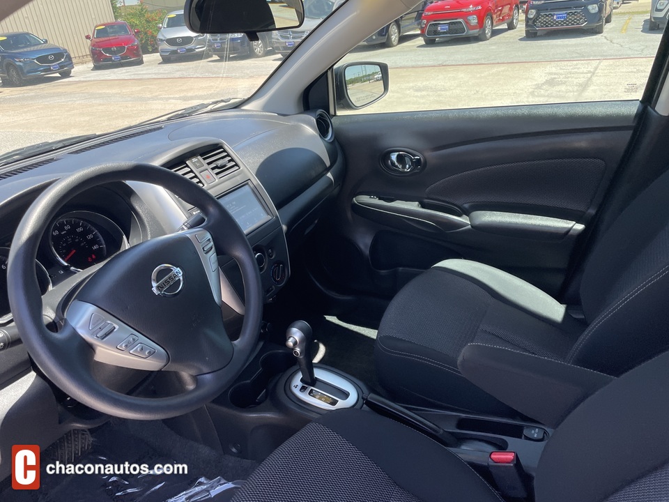 2019 Nissan Versa 1.6 SV Sedan