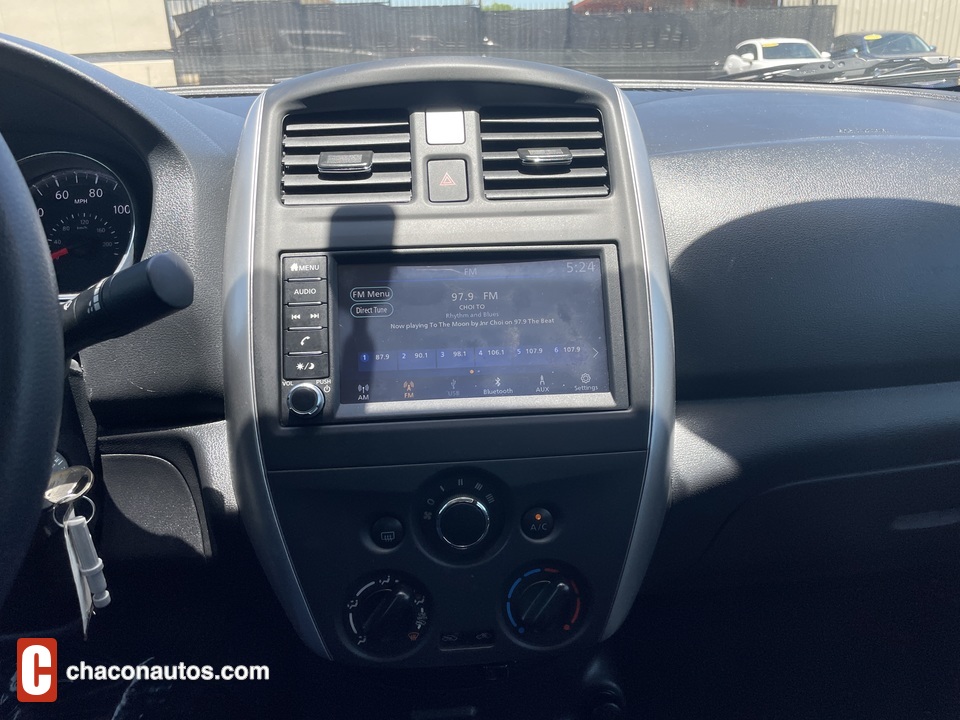 2019 Nissan Versa 1.6 SV Sedan