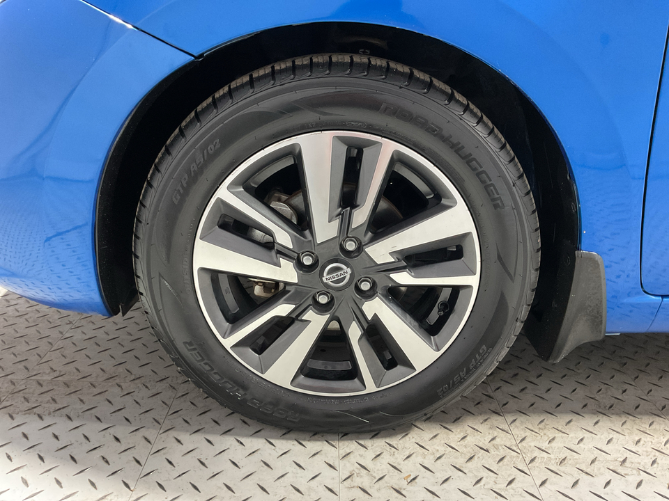 2022 Nissan Versa SV