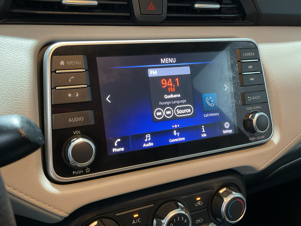 2022 Nissan Versa SV