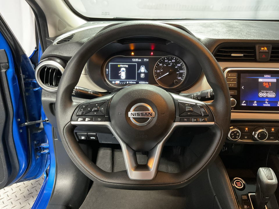 2022 Nissan Versa SV