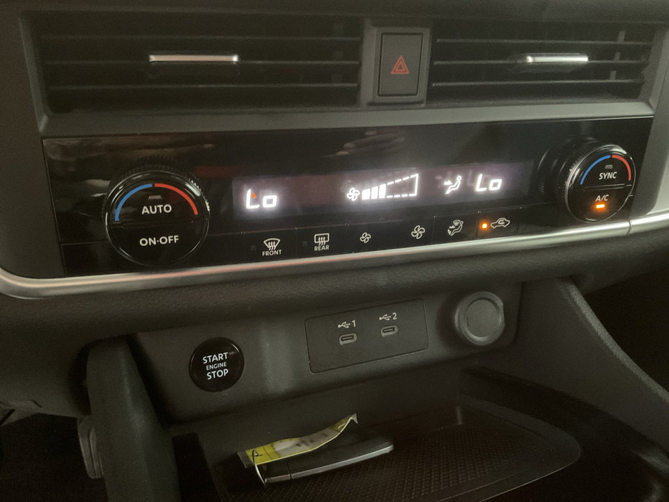 2025 Nissan Rogue SV