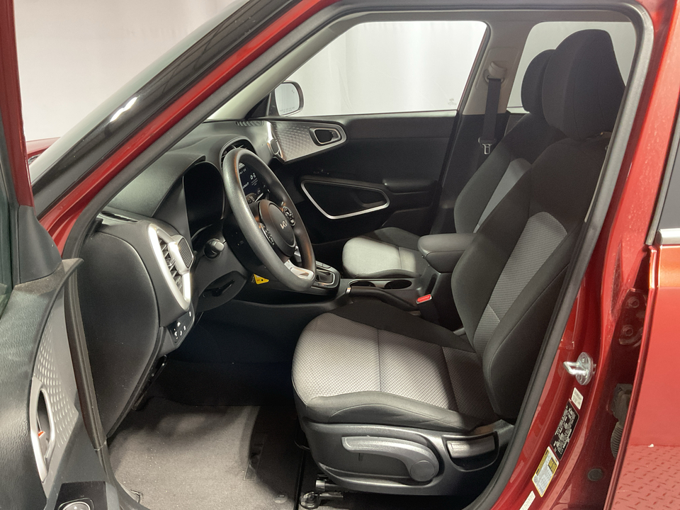 2022 Kia Soul LX CVT