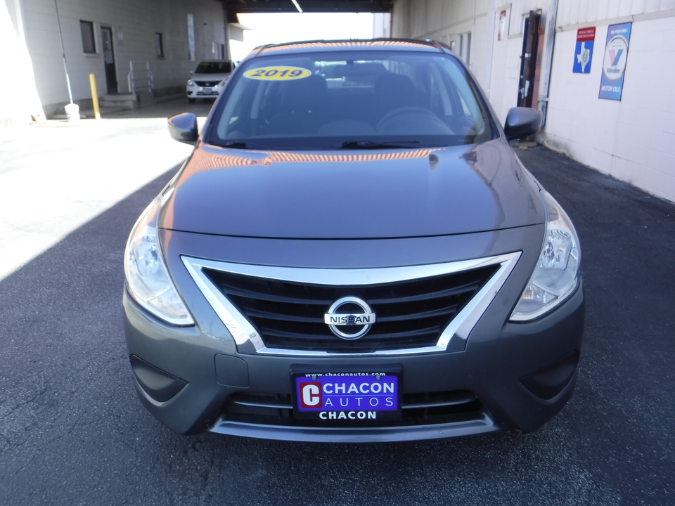 2019 Nissan Versa 1.6 SV Sedan