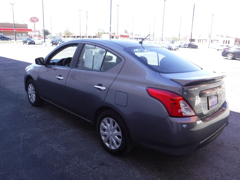 2019 Nissan Versa 1.6 SV Sedan