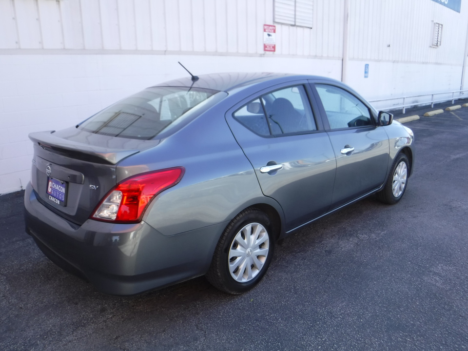 2019 Nissan Versa 1.6 SV Sedan