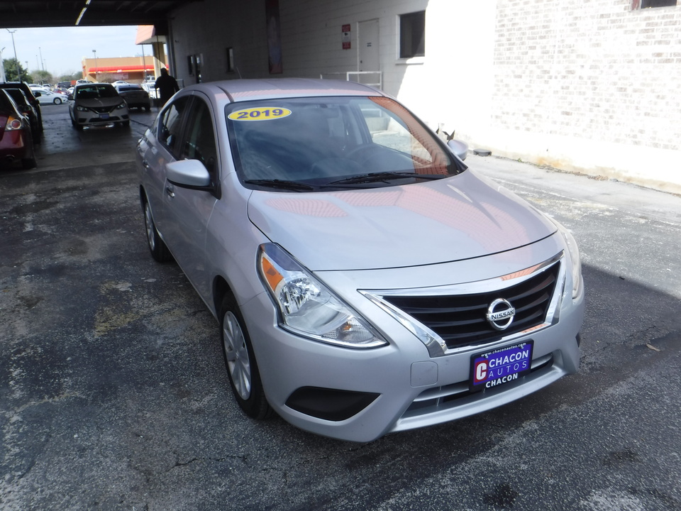 2019 Nissan Versa 1.6 SV Sedan