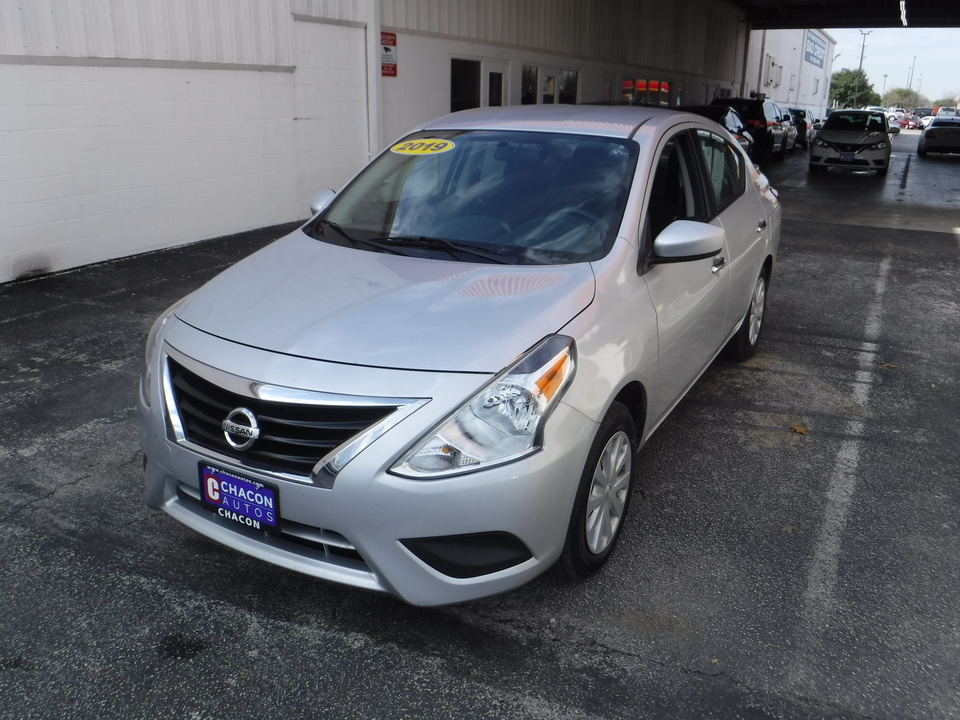 2019 Nissan Versa 1.6 SV Sedan