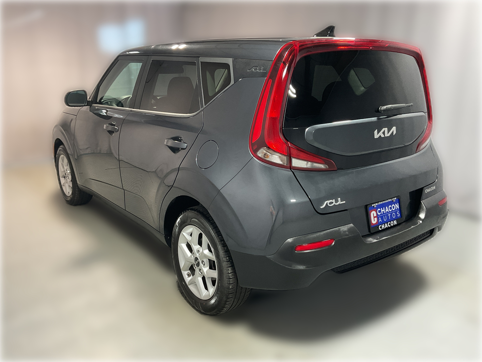 2022 Kia Soul LX CVT