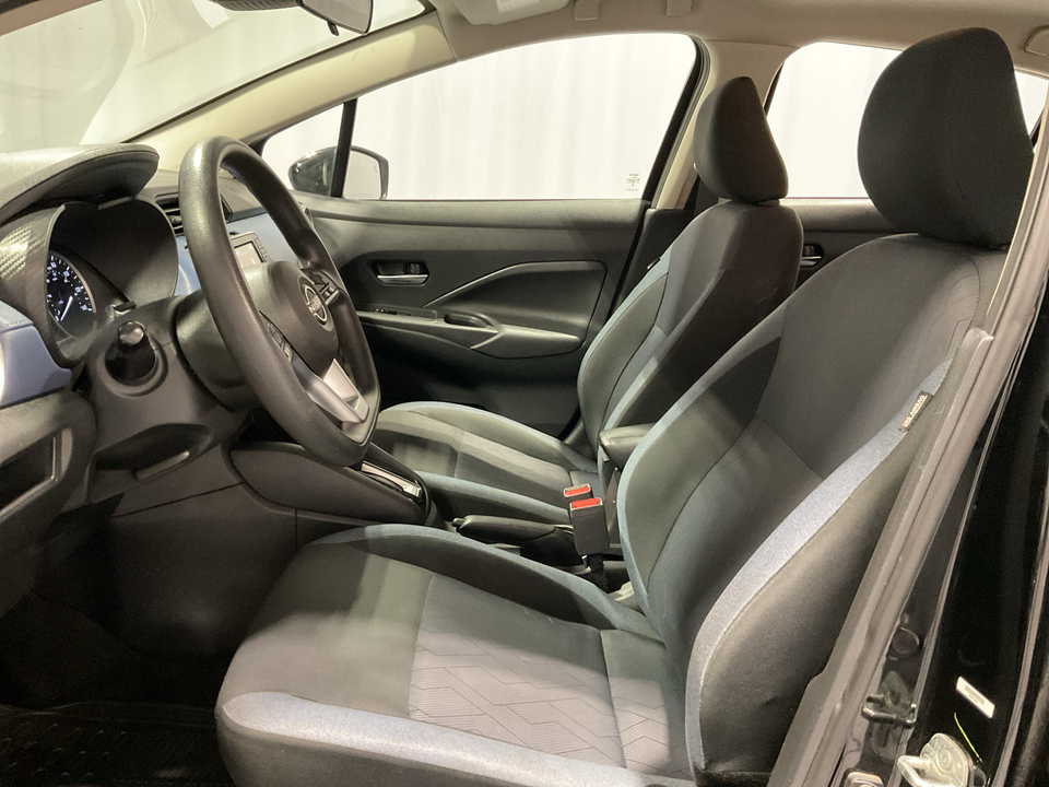 2023 Nissan Versa SV