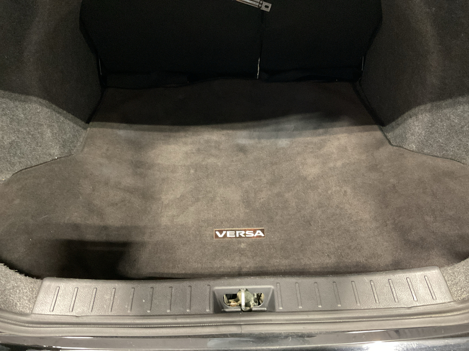 2023 Nissan Versa SV