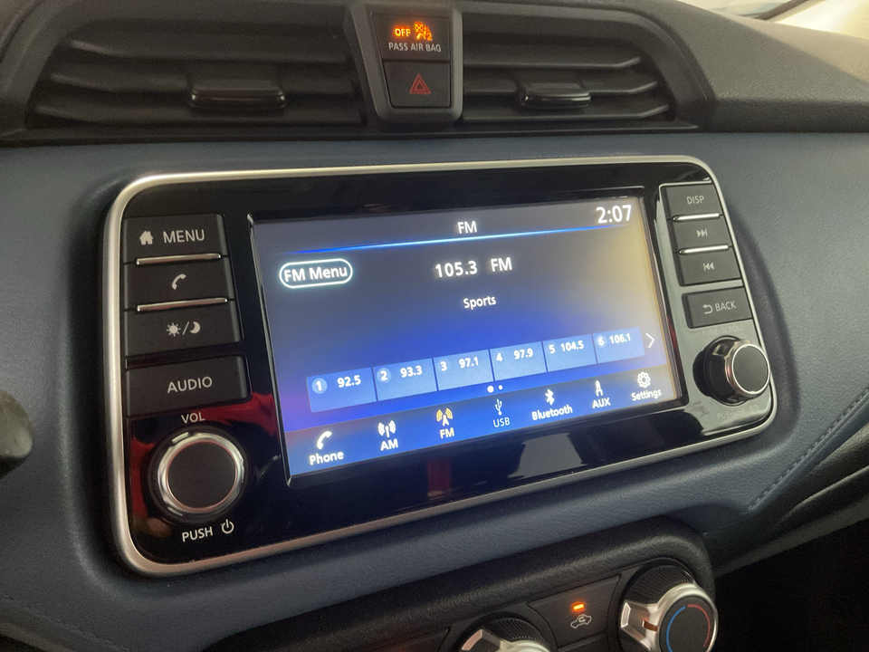 2025 Nissan Versa SV
