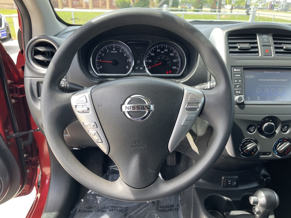 2019 Nissan Versa 1.6 SV Sedan