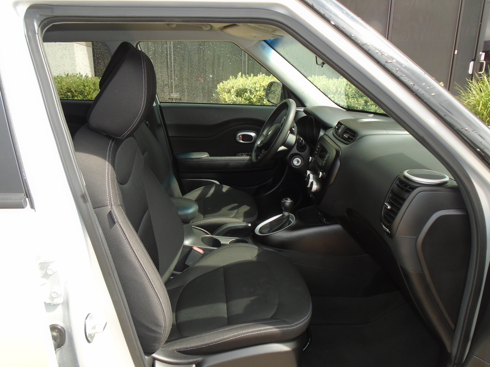 2016 Kia Soul Base 6A