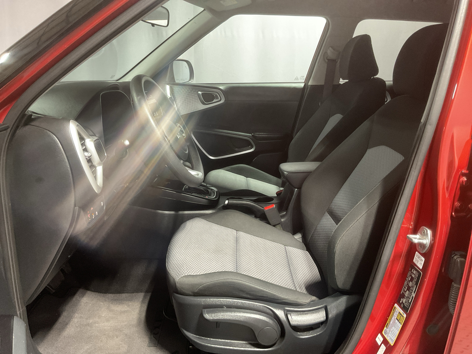 2022 Kia Soul LX CVT