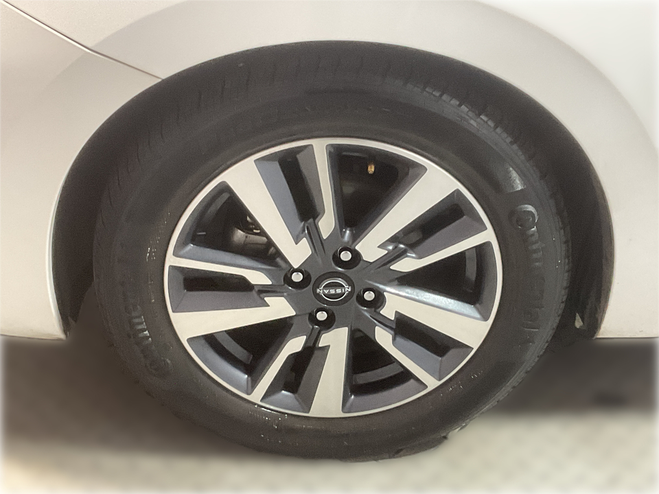 2024 Nissan Versa SV