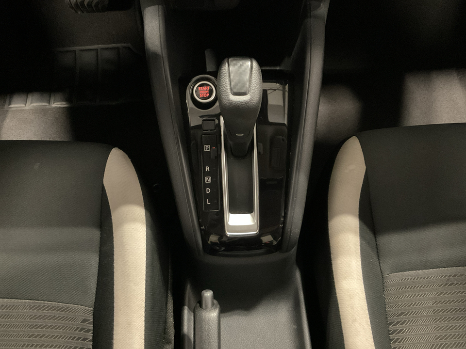 2022 Nissan Versa SV