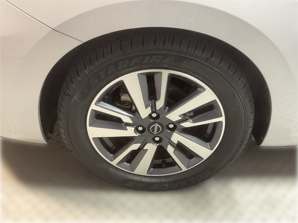 2023 Nissan Versa SV