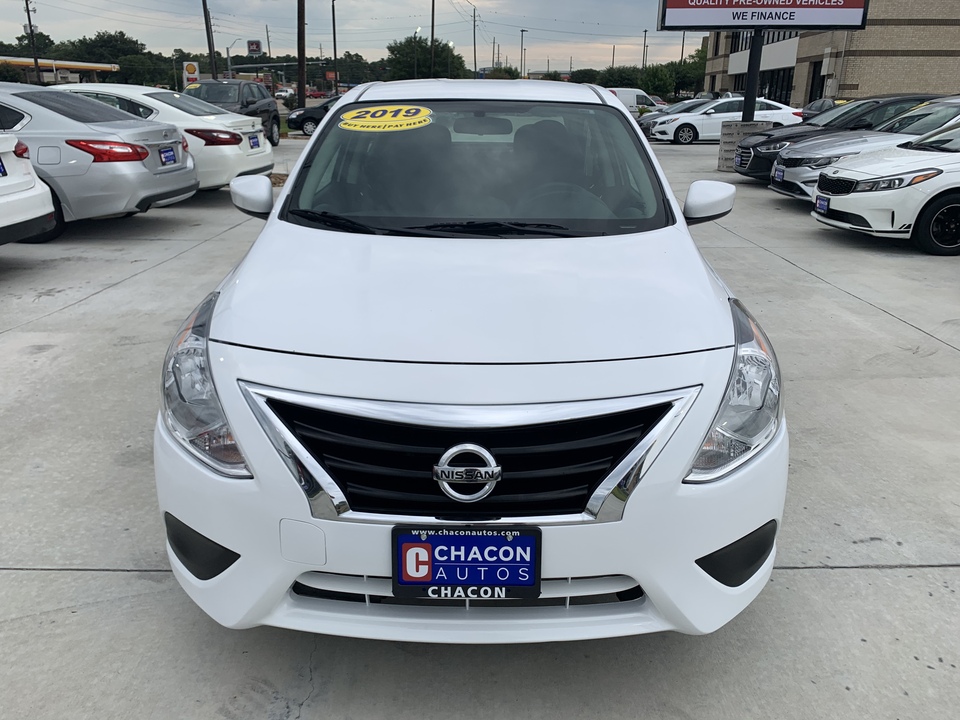 2019 Nissan Versa 1.6 SV Sedan