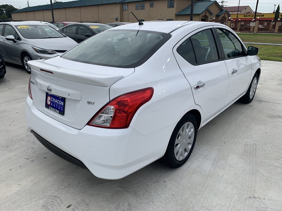 2019 Nissan Versa 1.6 SV Sedan