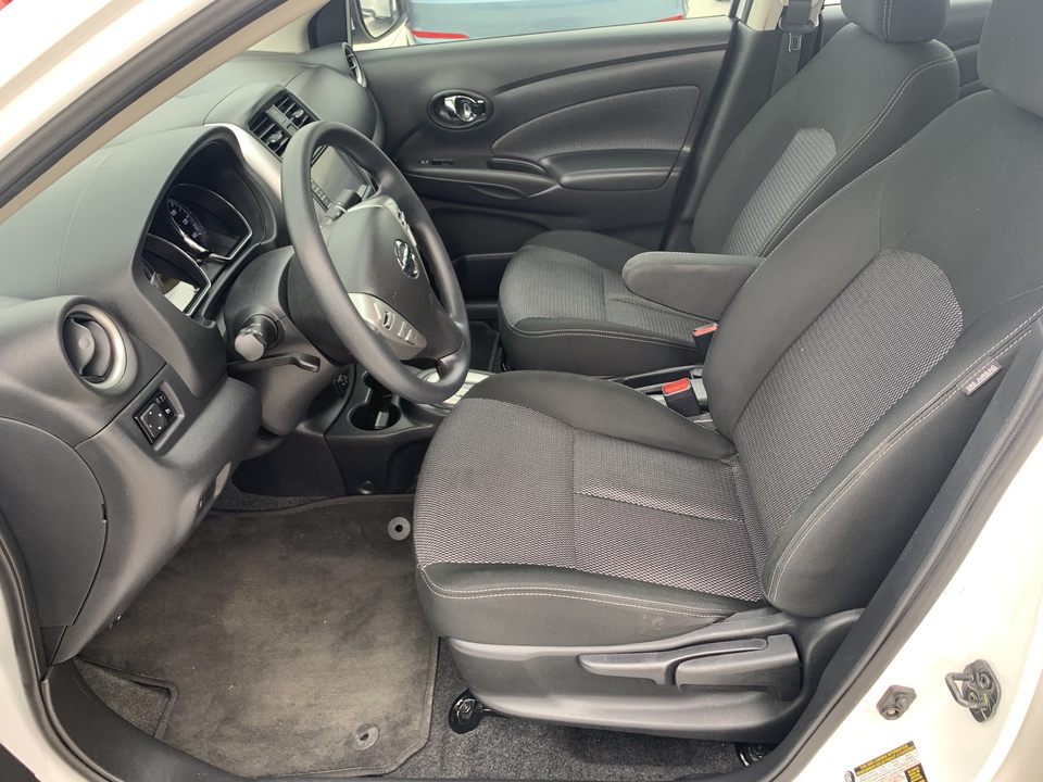 2019 Nissan Versa 1.6 SV Sedan