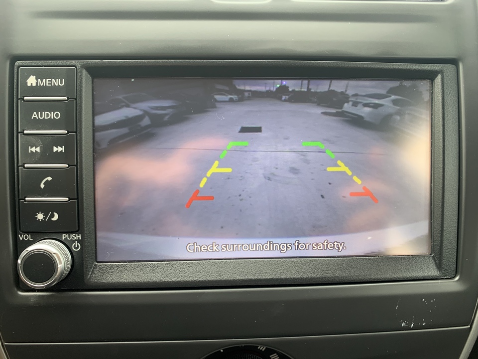 2019 Nissan Versa 1.6 SV Sedan