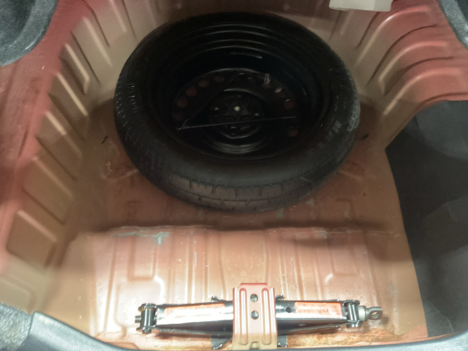 2019 Nissan Versa 1.6 SV Sedan