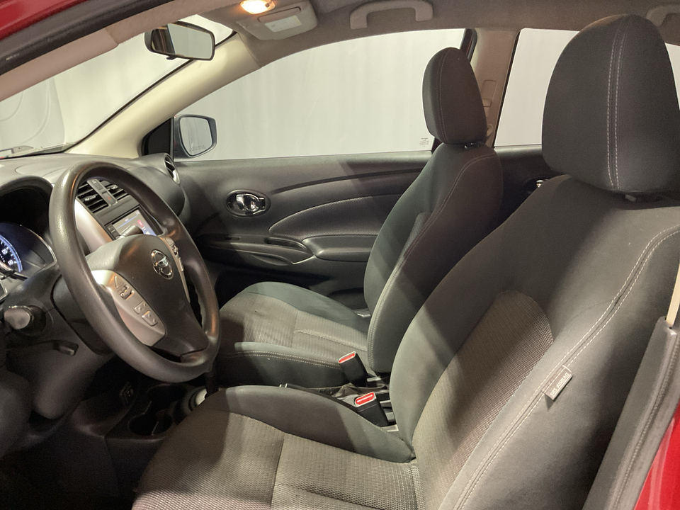 2019 Nissan Versa 1.6 SV Sedan