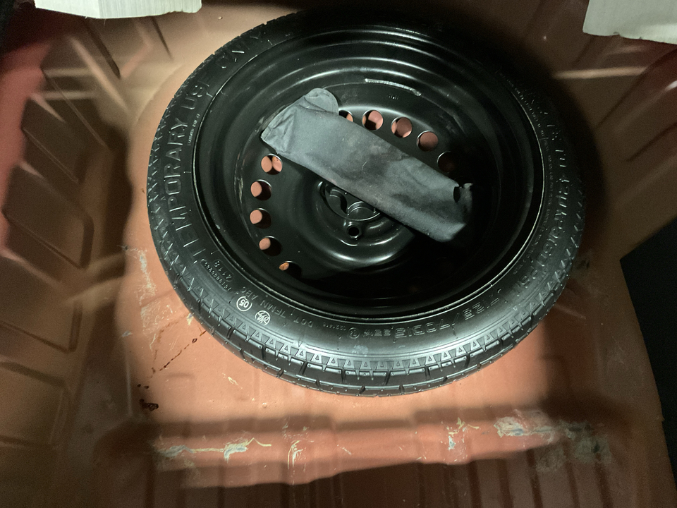 2019 Nissan Versa 1.6 SV Sedan