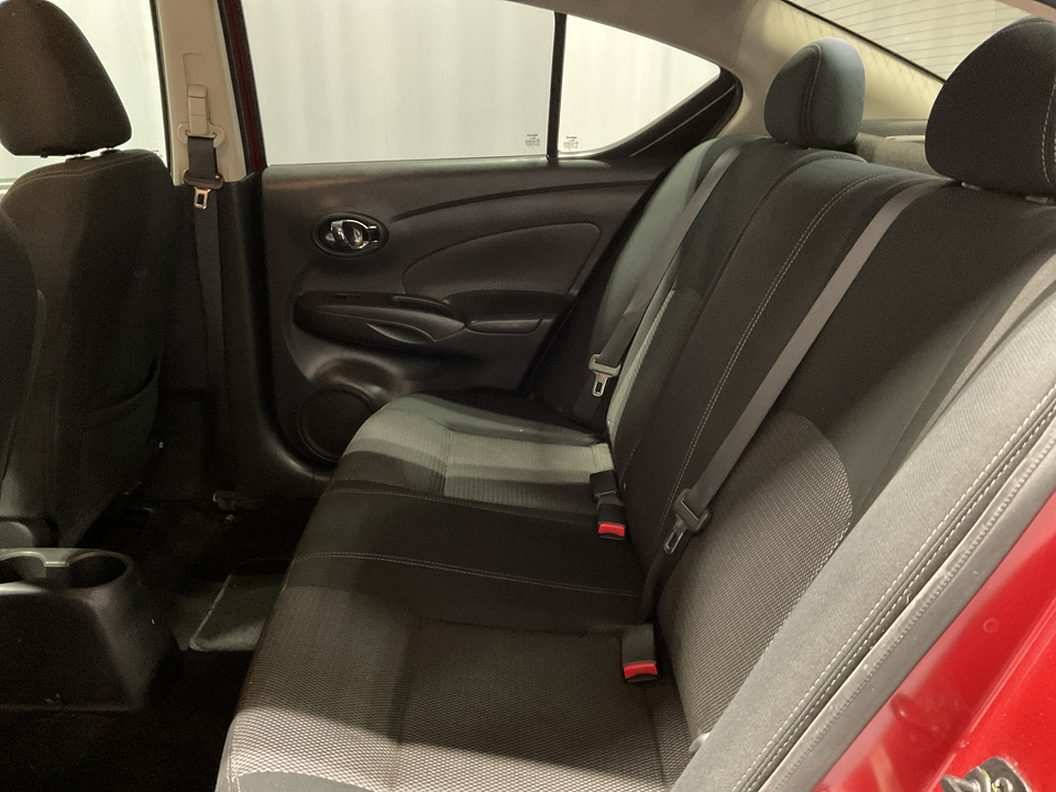 2019 Nissan Versa 1.6 SV Sedan