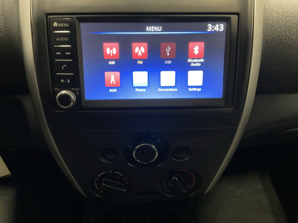 2019 Nissan Versa 1.6 SV Sedan