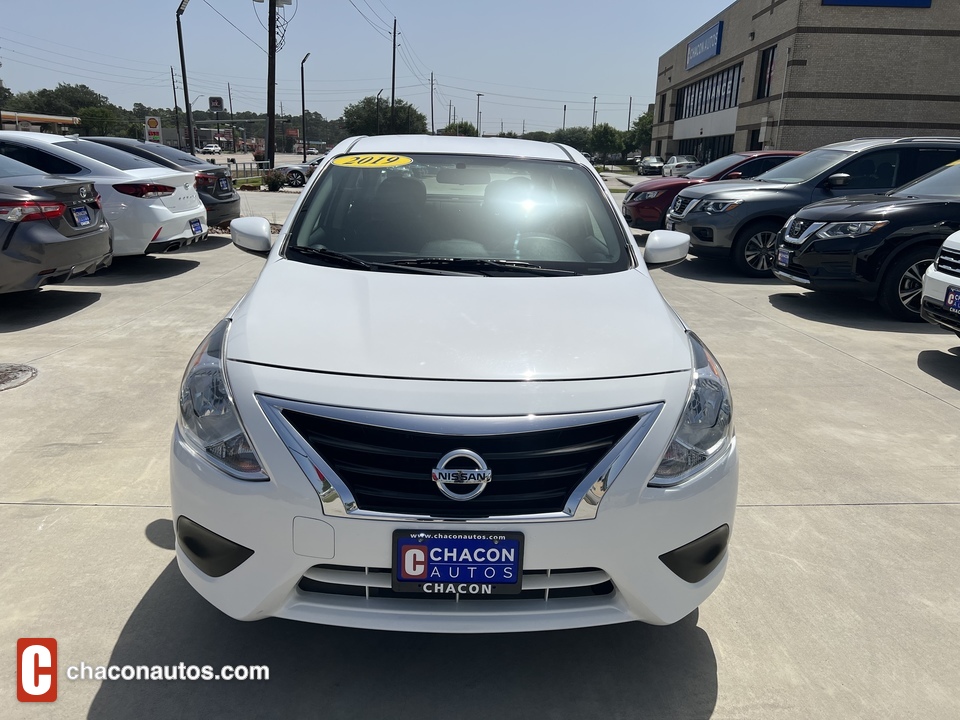 2019 Nissan Versa 1.6 SV Sedan