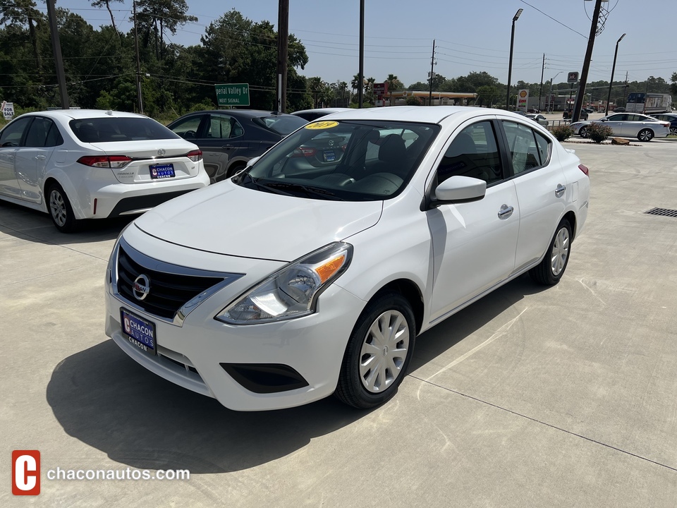 2019 Nissan Versa 1.6 SV Sedan