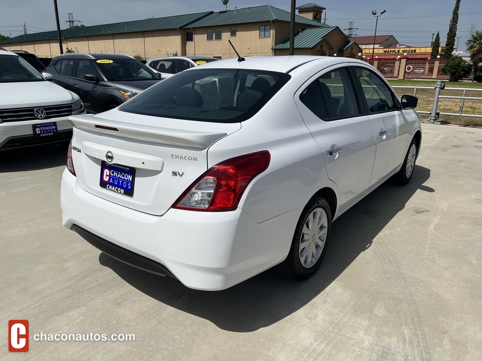 2019 Nissan Versa 1.6 SV Sedan